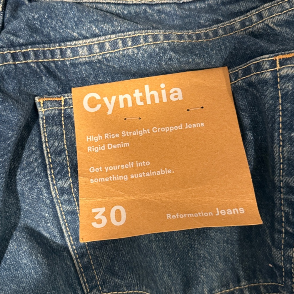 Reformation High-Rise Straight Jeans in Dark Blue Wash - Picture 5 of 11